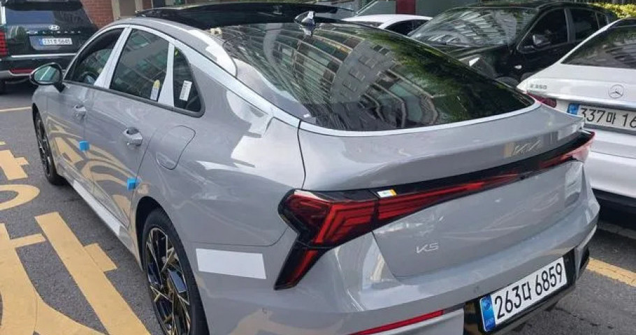 Kia K5 