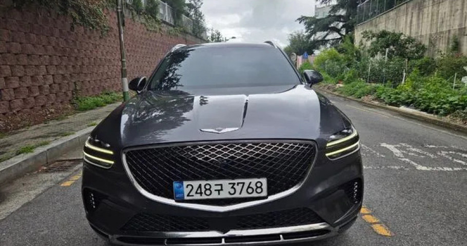 Genesis Gv70 