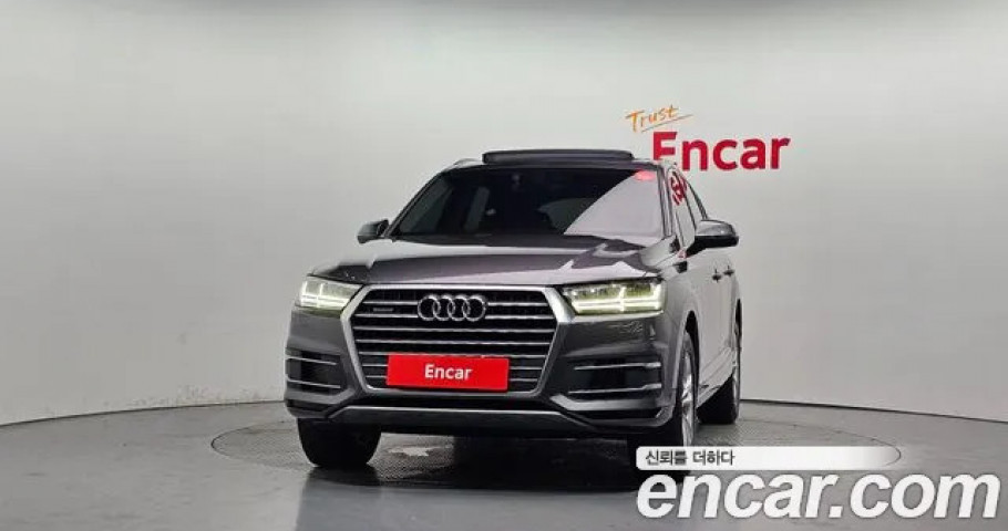 Audi Q7 