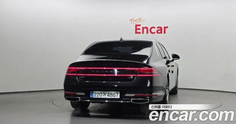 Genesis G90 