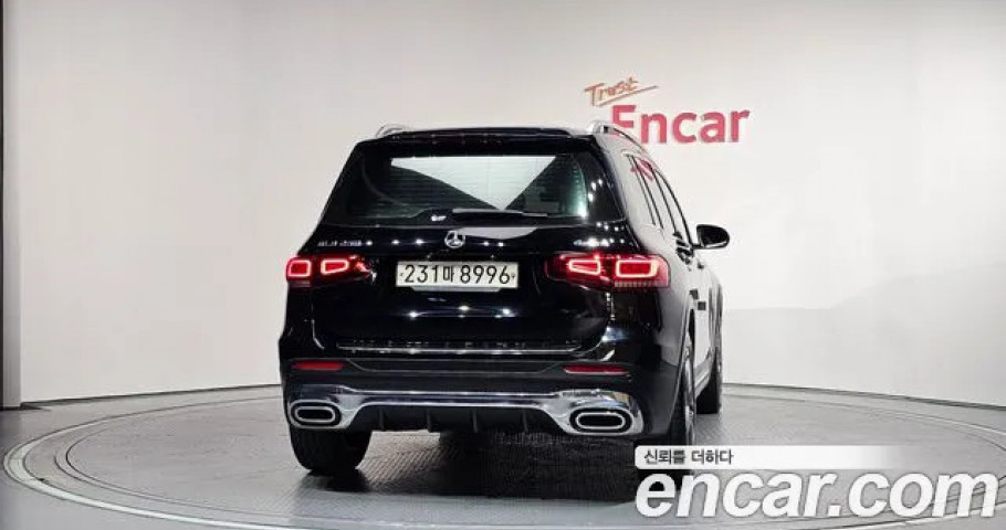 Mercedes-Benz Glb-Class 