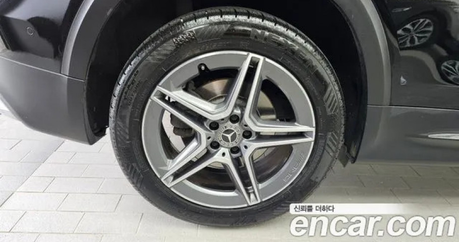 Mercedes-Benz Glb-Class 