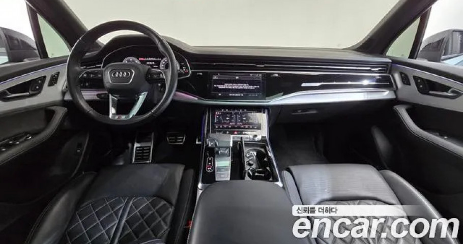 Audi Q7 