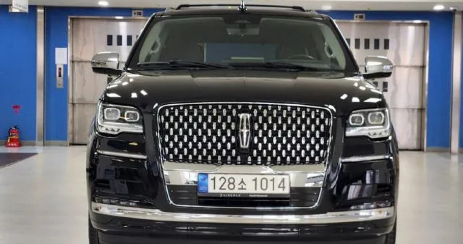 Lincoln Navigator 