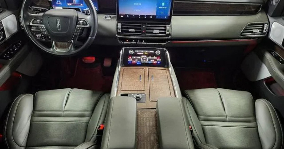 Lincoln Navigator 