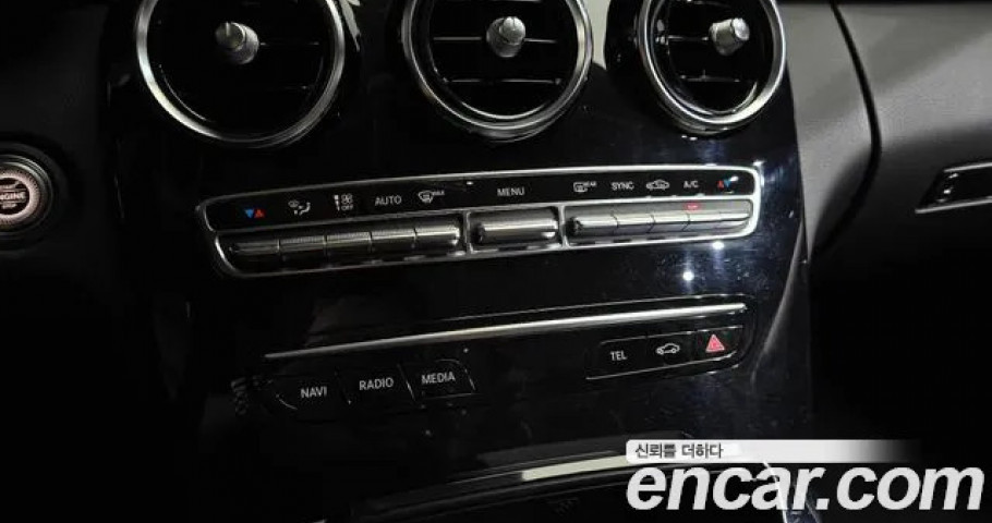 Mercedes-Benz C-Class 