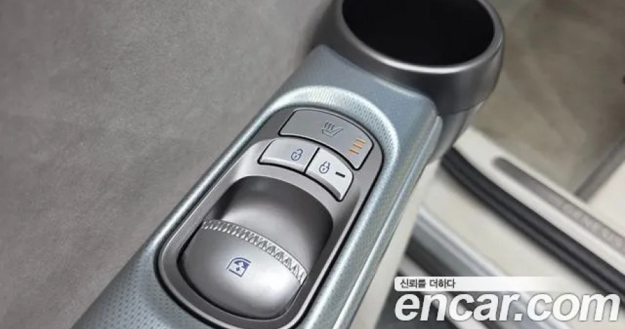 Genesis Gv60 