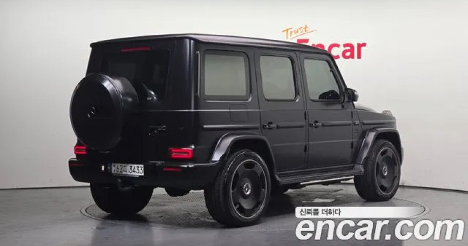 Mercedes-Benz G-Class 