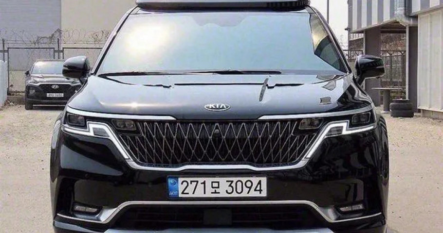 Kia Carnival 