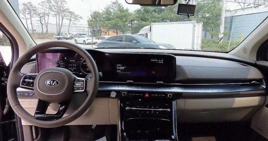 Kia Carnival 