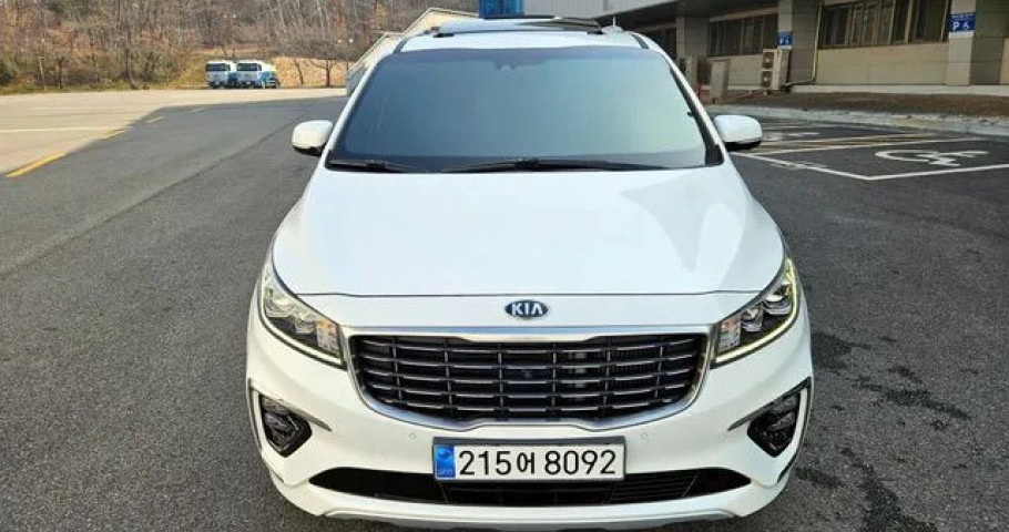 Kia Carnival 