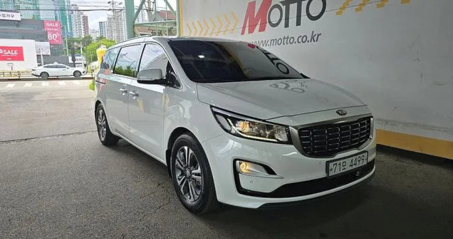 Kia Carnival 