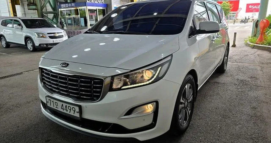 Kia Carnival 