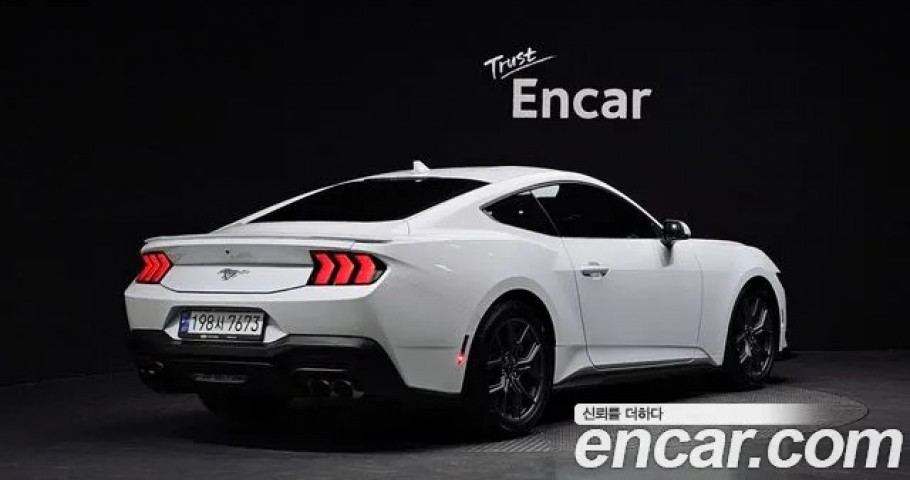 Ford Mustang 