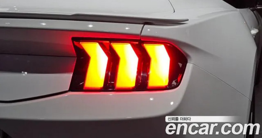 Ford Mustang 