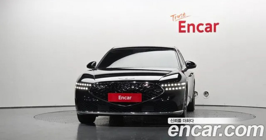 Genesis G90 