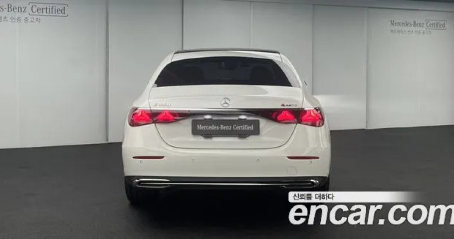Mercedes-Benz E-Class 
