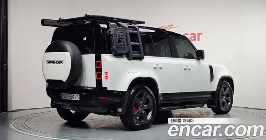 Land Rover Defender 