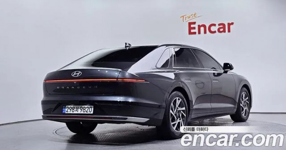 Hyundai Grandeur 