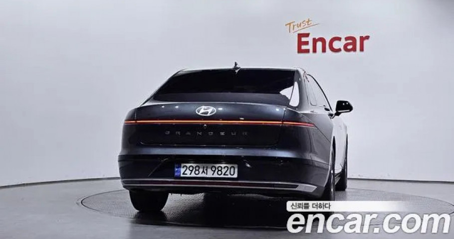 Hyundai Grandeur 