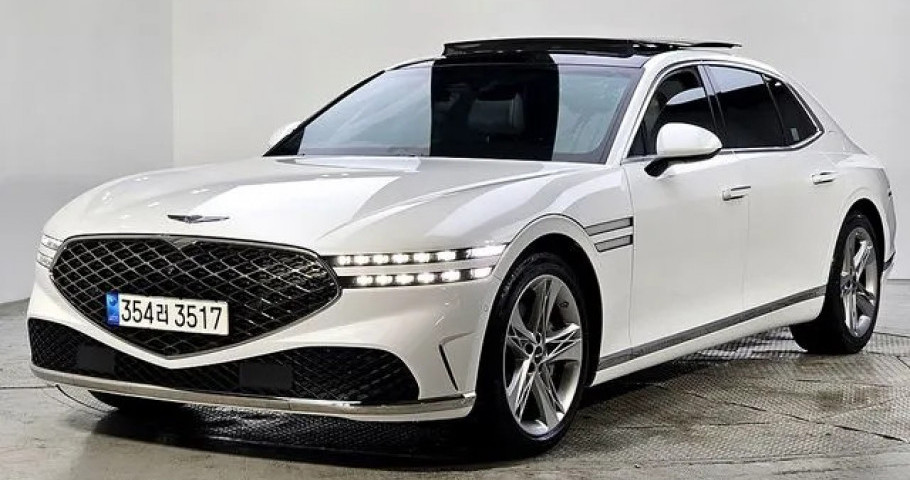 Genesis G90 