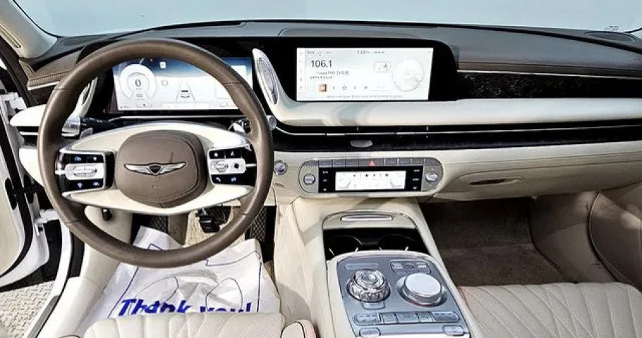 Genesis G90 