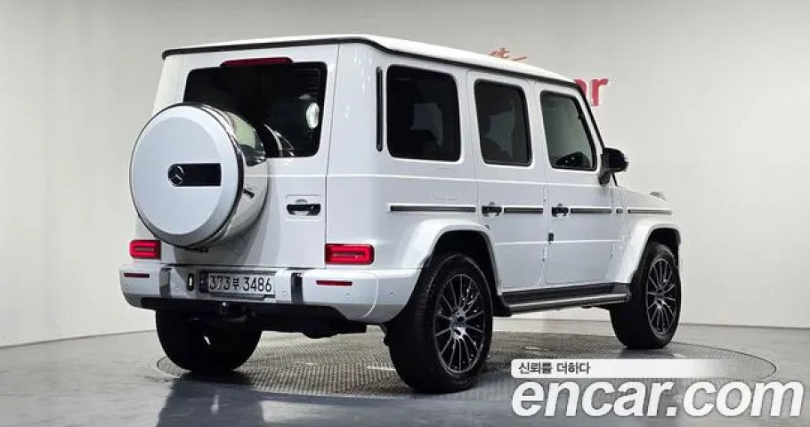 Mercedes-Benz G-Class 