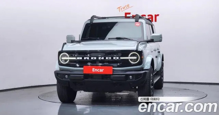 Ford Bronco 