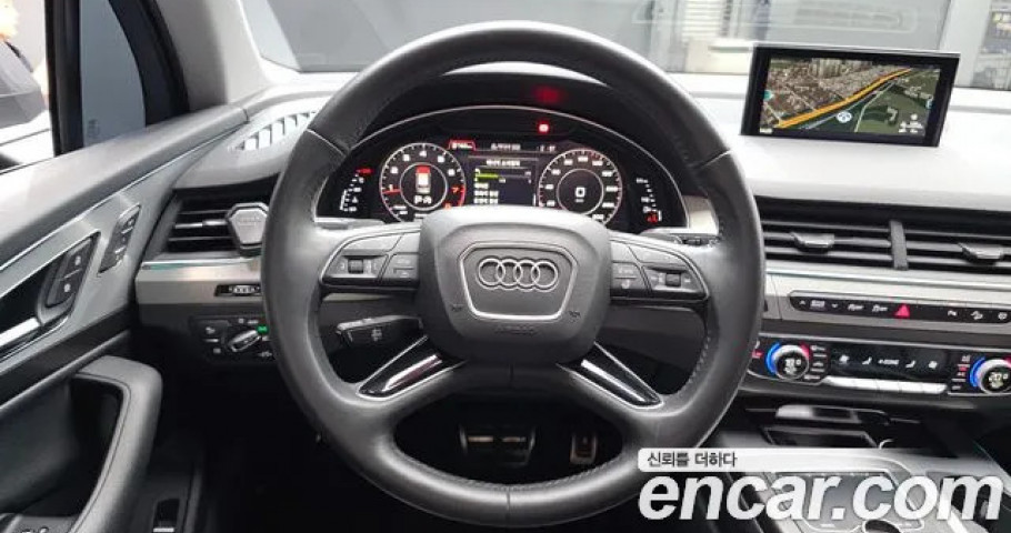 Audi Q7 