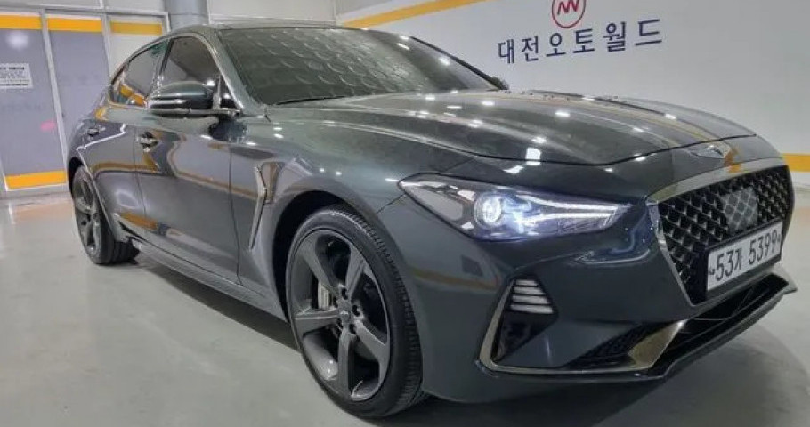Genesis G70 