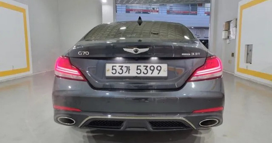Genesis G70 
