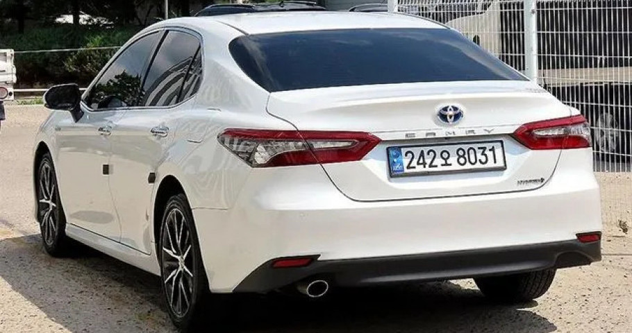 Toyota Camry 