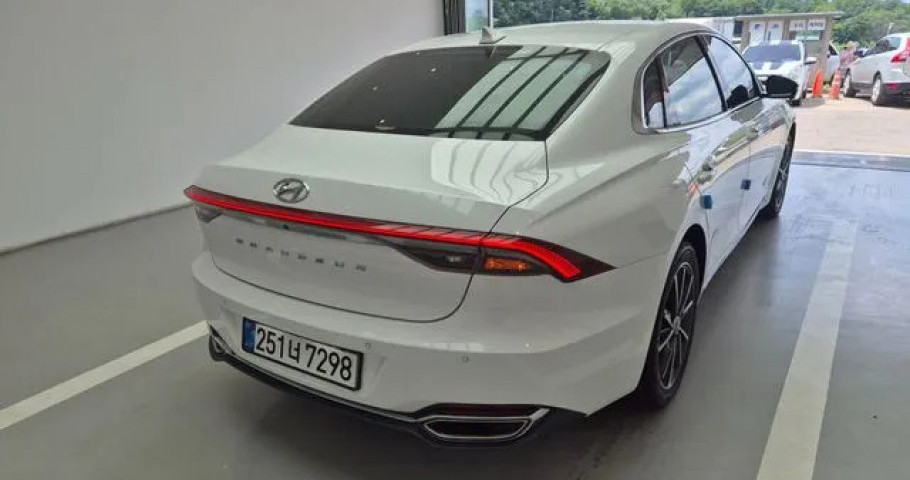 Hyundai Grandeur 