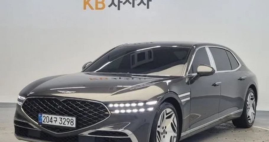 Genesis G90 