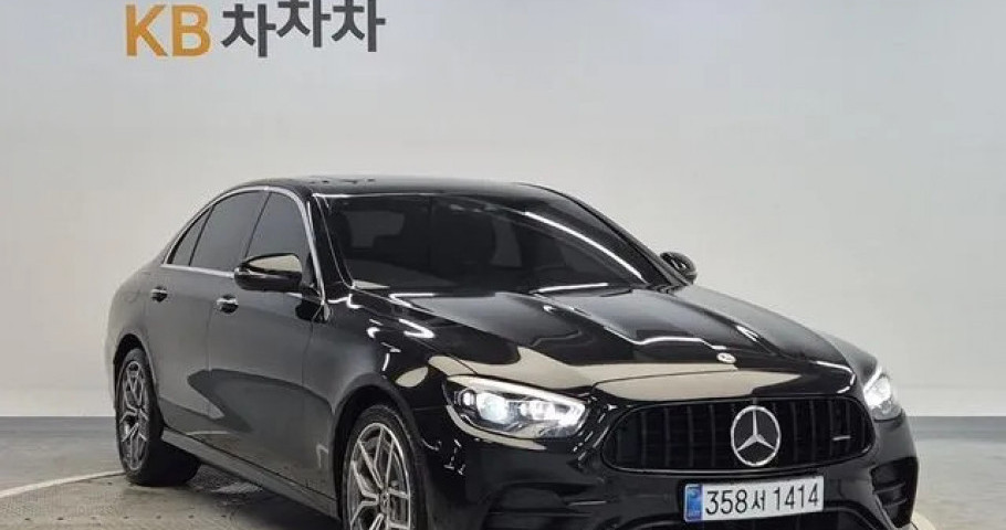 Mercedes-Benz E-Class 