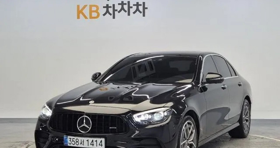 Mercedes-Benz E-Class 