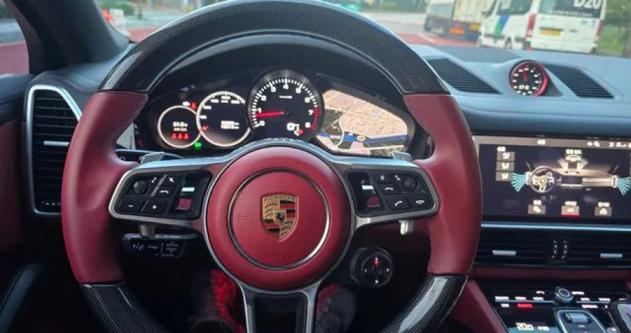 Porsche Cayenne 