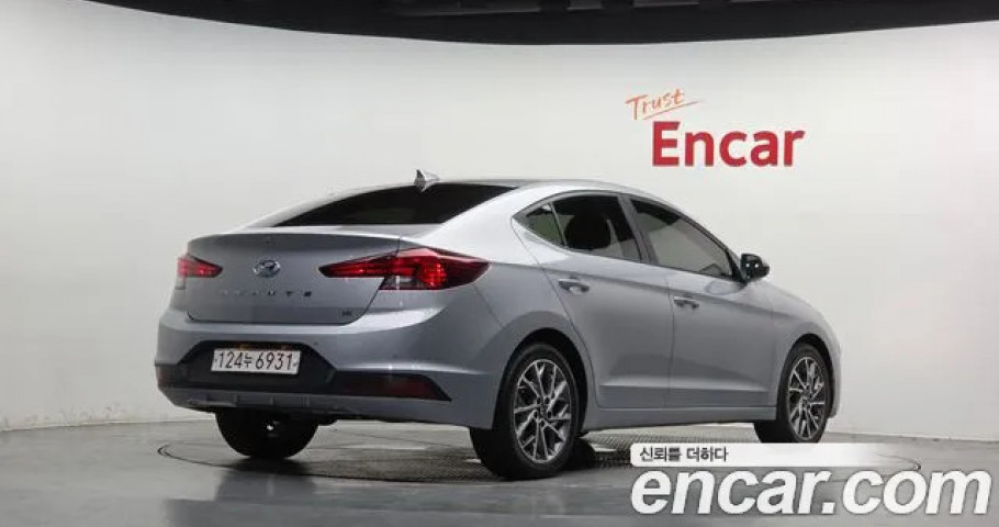 Hyundai Avante (Elantra) 