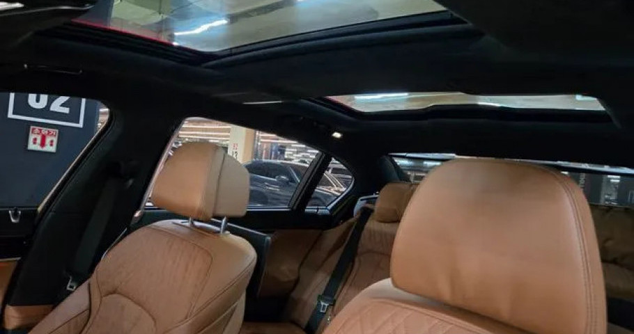 Bmw 7-Series 