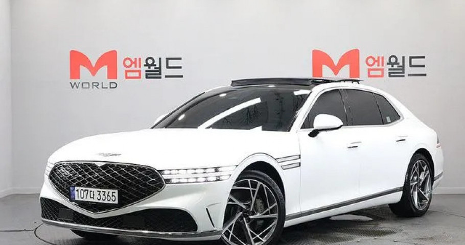Genesis G90 