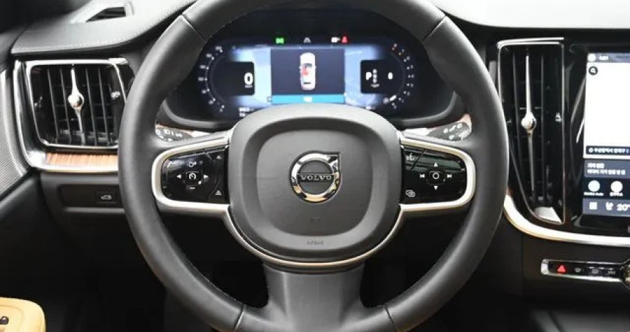 Volvo V60 
