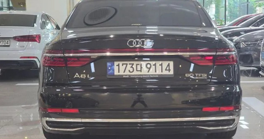 Audi A8 