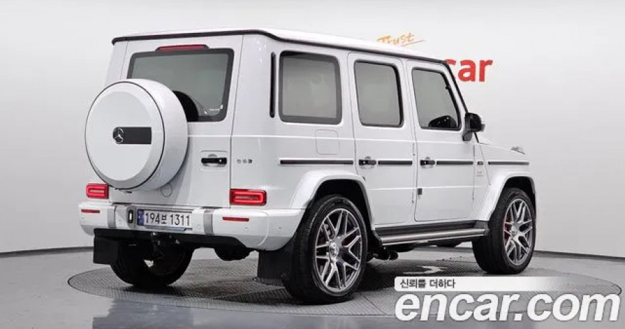 Mercedes-Benz G-Class 