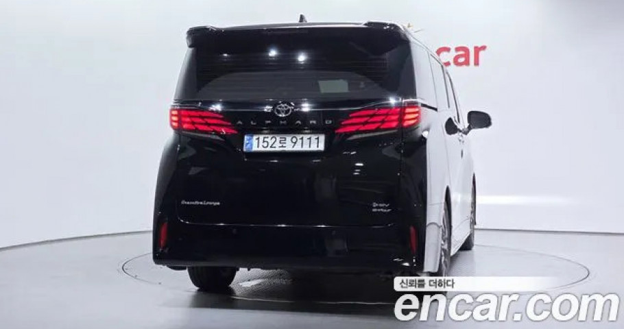 Toyota Alphard 
