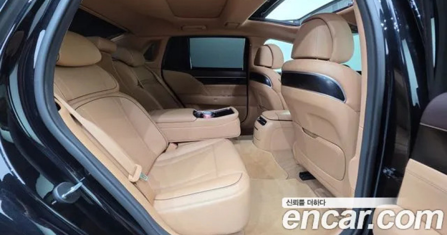 Genesis G90 