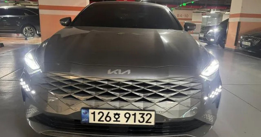 Kia K8 