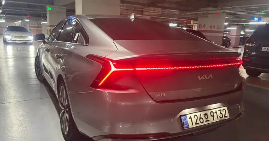 Kia K8 