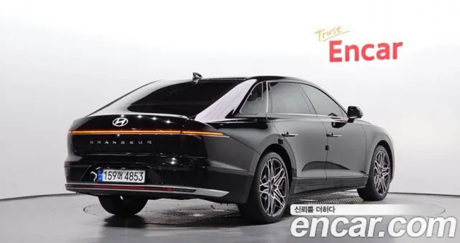 Hyundai Grandeur 