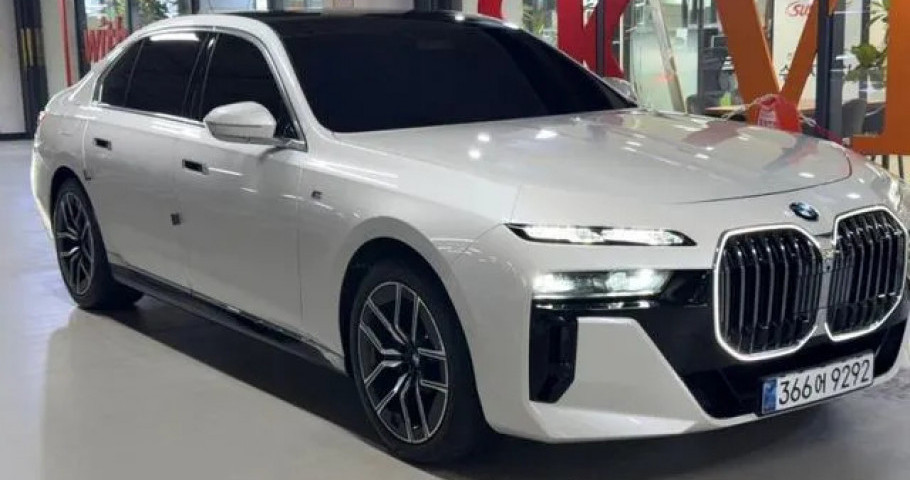 Bmw 7-Series 