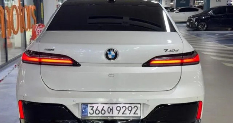 Bmw 7-Series 